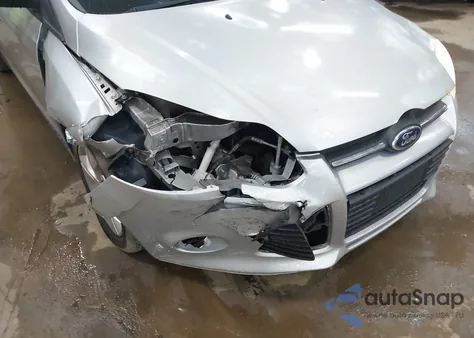 2014 Ford Focus Se z USA, uszkodzony, nr VIN 1FADP3F27EL366864